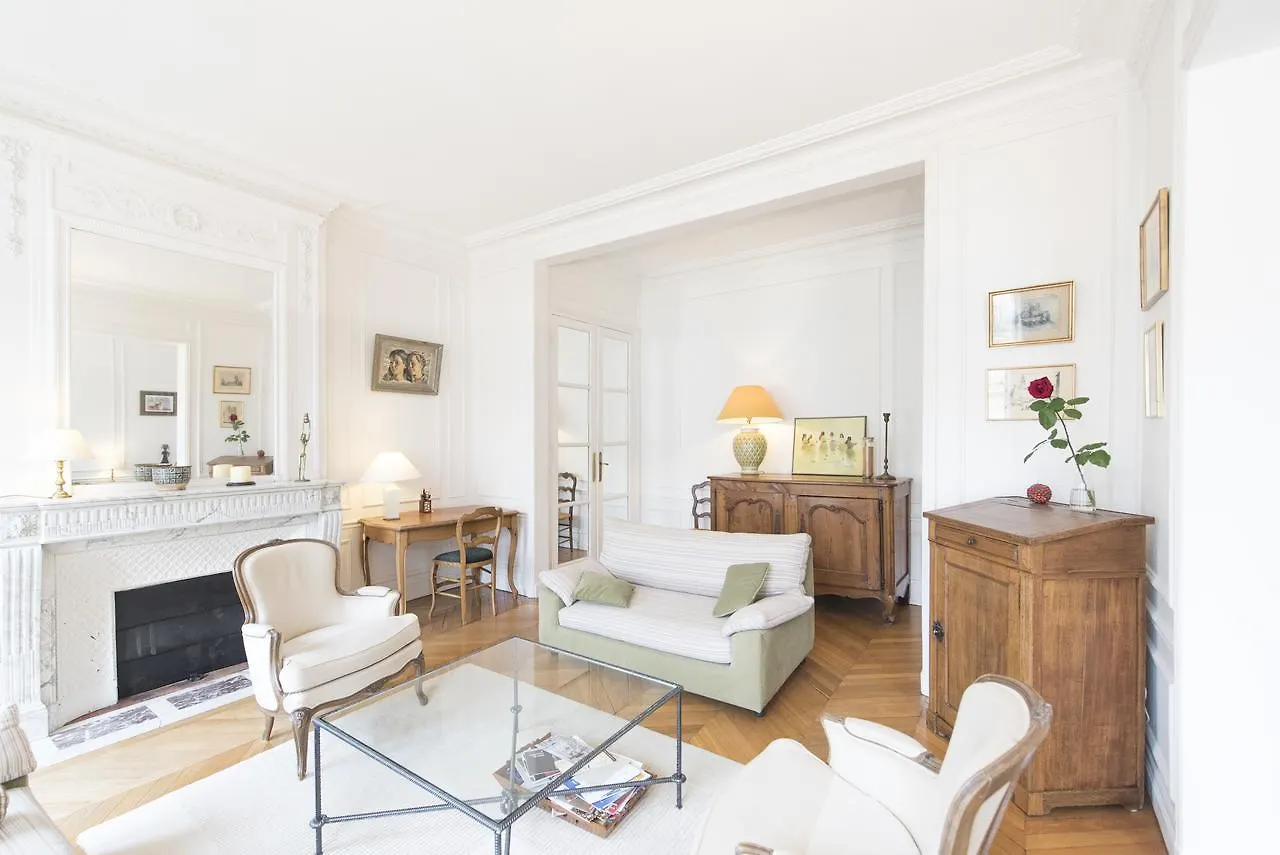 Veeve - Elegance Near Batignolles París